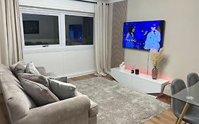 Stunning 2-Bed Apart In The Heart Of Aberdeen*