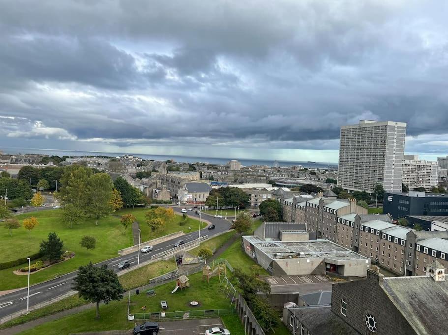 Stunning 2-Bed Apart In The Heart Of Aberdeen* Exterior photo